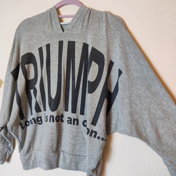 Poetry Triumph Spell Out Graphic Gray Cropped Relaxed Hoodie Sweatshirt Medium - Picture 3 of 9